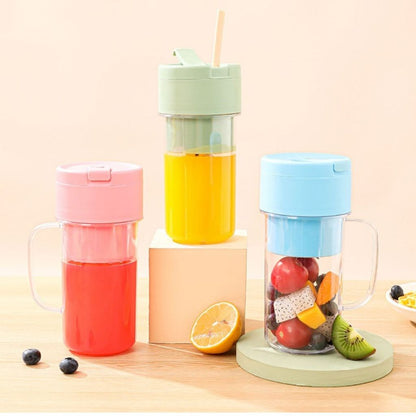 Blender Portable Mini + Sedotan Silicone / Juicer Cup 6 Mata Pisau Rechargeable / Botol Alat Pembuat Minuman Jus Buah Sayur Elektrik Tanpa Colok Listrik / Gelas Gagang Penggiling Juice Multifungsi / Travel Bottle Size