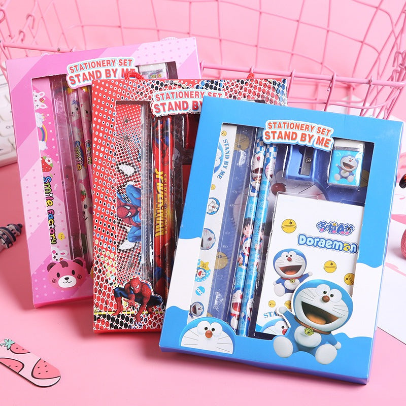 Alat Tulis 6in1 + NOTES Karakter Lucu / Paket Lengkap Kotak Box Pensil Penghapus Penggaris Rautan Buku Gambar Kartun Imut / Set Mini Stationery Character Isi 6 Pcs ATK Perlengkapan Anak Sekolah Hadiah Kado Ulang Tahun Souvenir Spiderman Mickey Mouse Mini