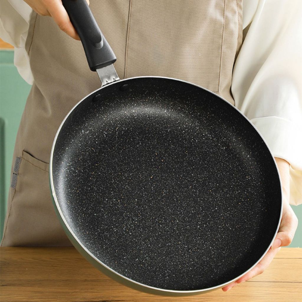 Teflon Anti Lengket 20 22 24 cm Black Frying Pan Ring - Wajan Penggorengan Panci Gagang Panjang Bentuk Bulat Menumis Merebus Non-stick Goreng Tumis Rebus / Tempat Memasak Food Grade Alat Perlengkapan Dapur Multifungsi Anti Slip 20cm 22cm 24cm