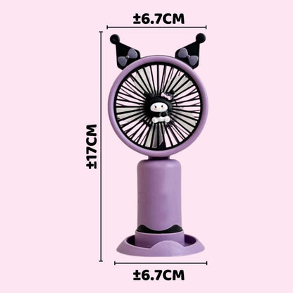 Kipas Angin Genggam Tangan Motif Sanrio + Stand Penyangga HP / Handy Mini Fan Portable Rechargeable Elektrik / Kipas Pendingin Karakter Lucu Travel Size Untuk Kantor Sekolah Travelling Outdoor Konser Piknik Pantai Jogging Jalan Luar Ruangan Serbaguna