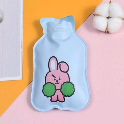 Alat Kompres Air Panas Dingin Mini Portable / Water Ice Bag Kantong Penurun Demam Anak Dewasa Pereda Sakit Memar Nyeri Perut Haid Kembung Rematik Kesemutan Punggung Pinggang Kaki Tangan Motif Gambar Lucu