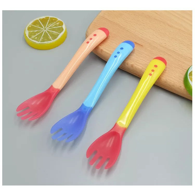 Sendok Garpu Makan Bayi Silicone SENSOR SUHU PANAS Color Changing Lentur BPA FREE Food Grade / Peralatan MPASI Spoon And Fork Baby Silikon Temperature Baby Balita Anak Kids Newborn